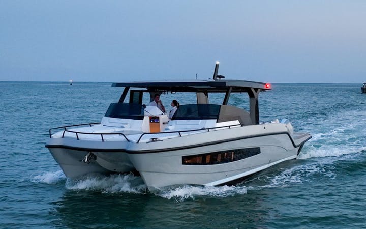 43 Tesoro luxury charter yacht - Island Gardens Marina, Mac Arthur Causeway, Miami, FL, USA