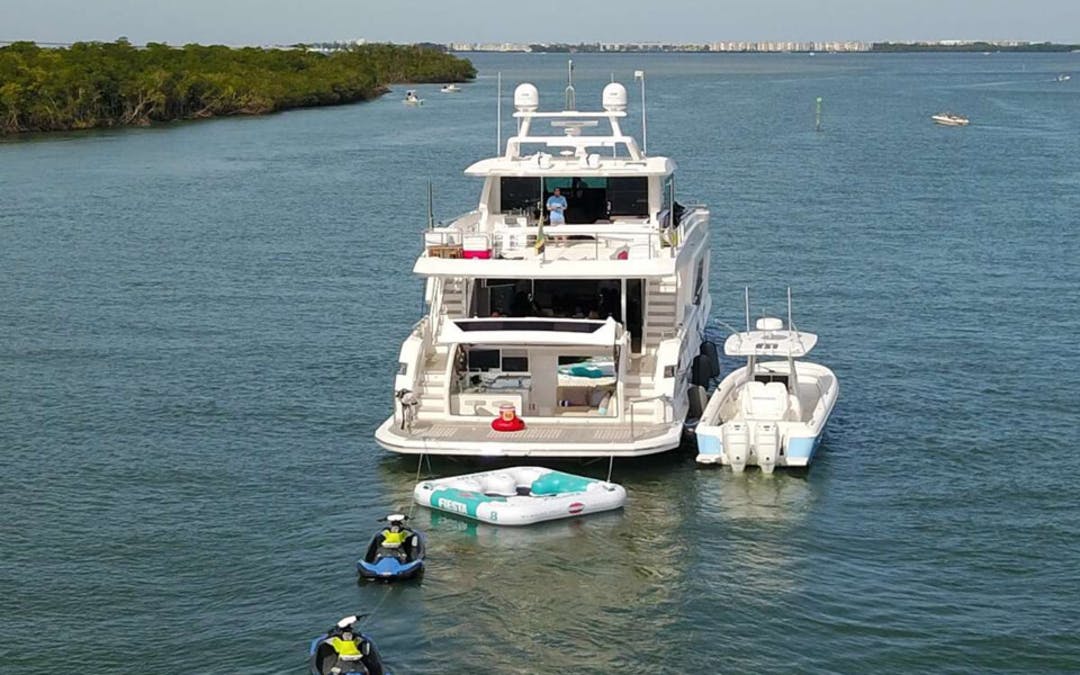 90 Horizon luxury charter yacht - Nassau, The Bahamas