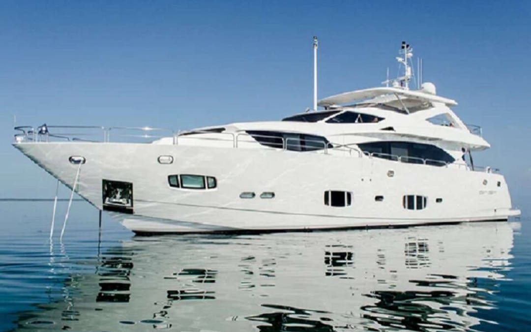 98 Sunseeker luxury charter yacht - Nassau, The Bahamas