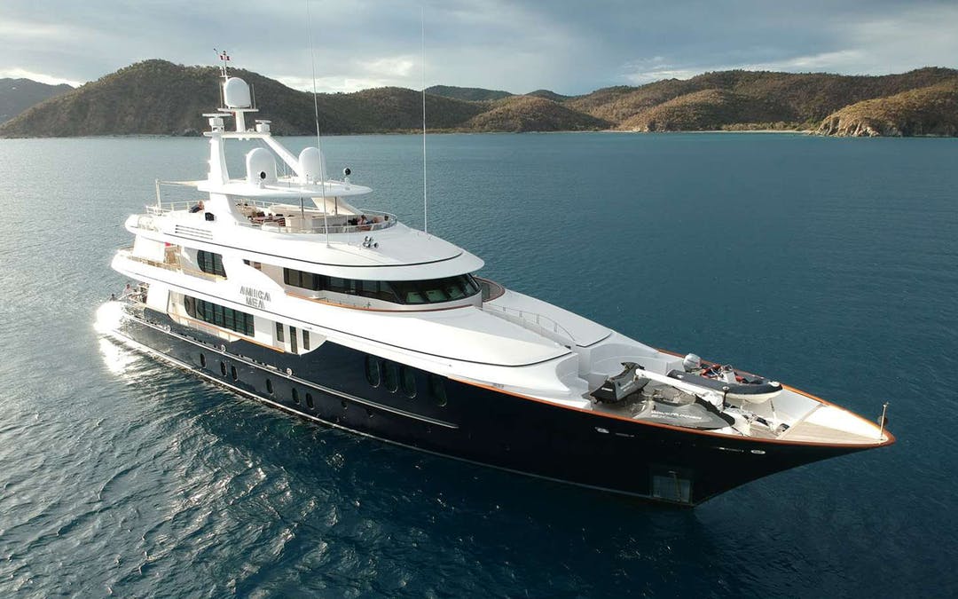 152 Hakvoort luxury charter yacht - Nassau, The Bahamas