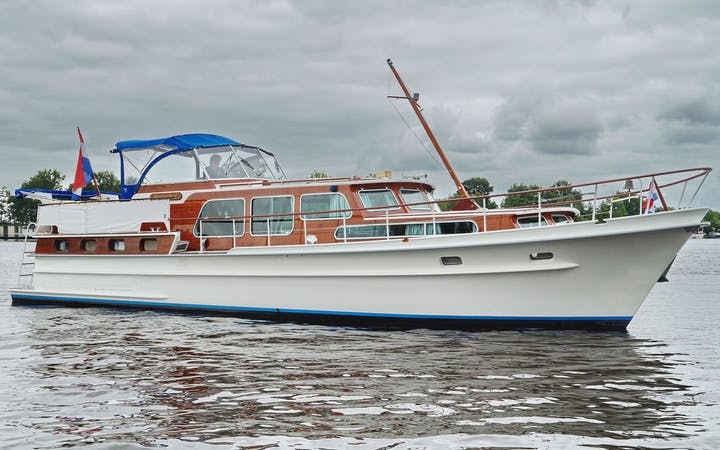 47 Super Van Craft luxury charter yacht - Sag Harbor, NY, USA