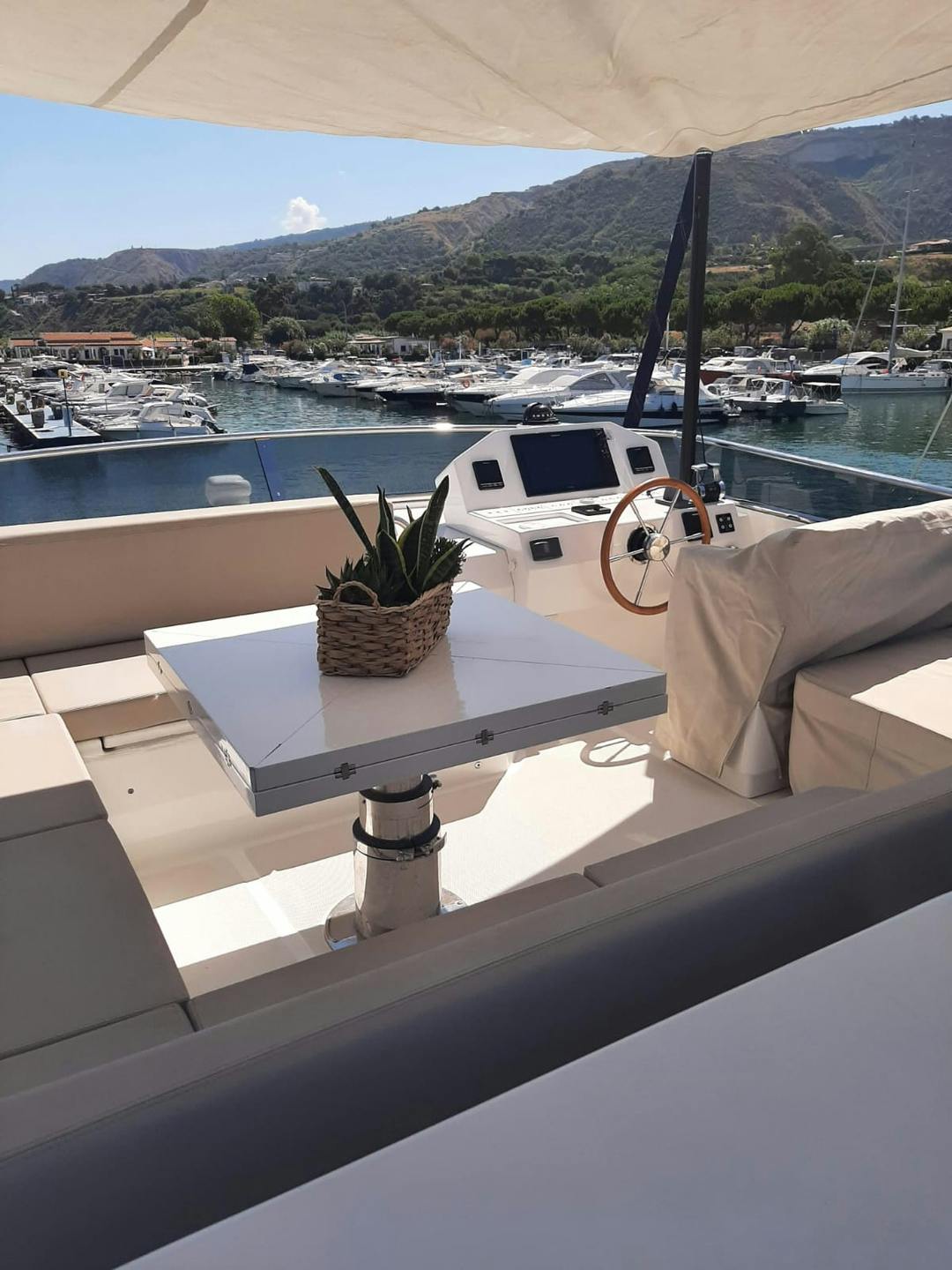 58 Sundeck luxury charter yacht - Sorrento, Metropolitan City of Naples, Italy