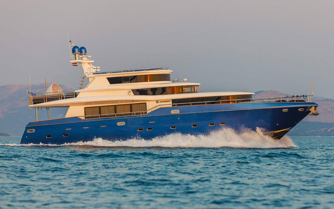 87 Johnson luxury charter yacht - Split, Croatia