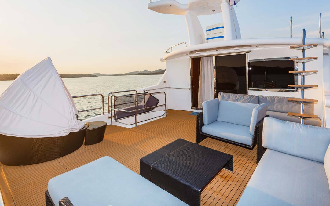 87 Johnson luxury charter yacht - Split, Croatia