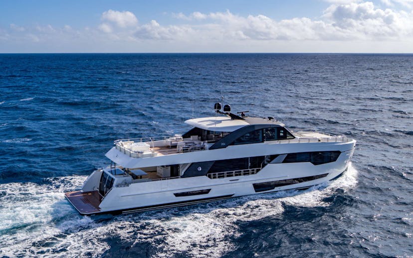 98-ocean-alexander-luxury-yacht-for-charter-palm-beach-fl-usa-yachtlife