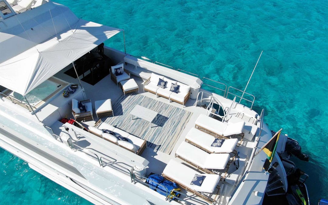 130 Hatteras luxury charter yacht - Nassau, The Bahamas