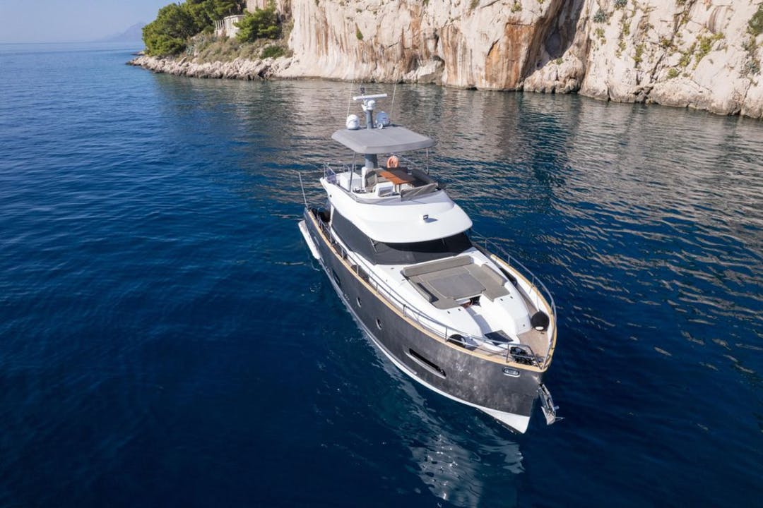 55 Azimut luxury charter yacht - Hvar, Croatia