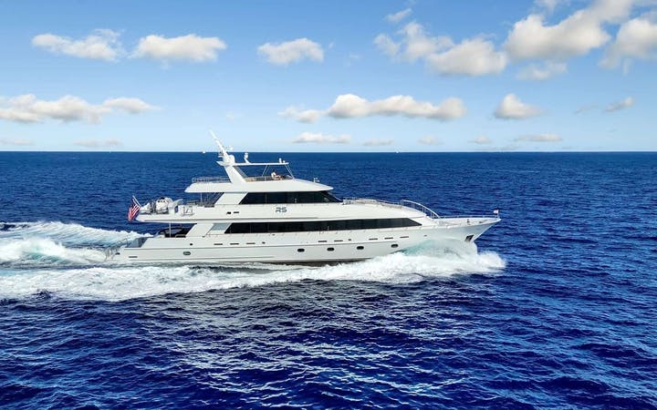 120 Sovereign luxury charter yacht - Nassau, The Bahamas