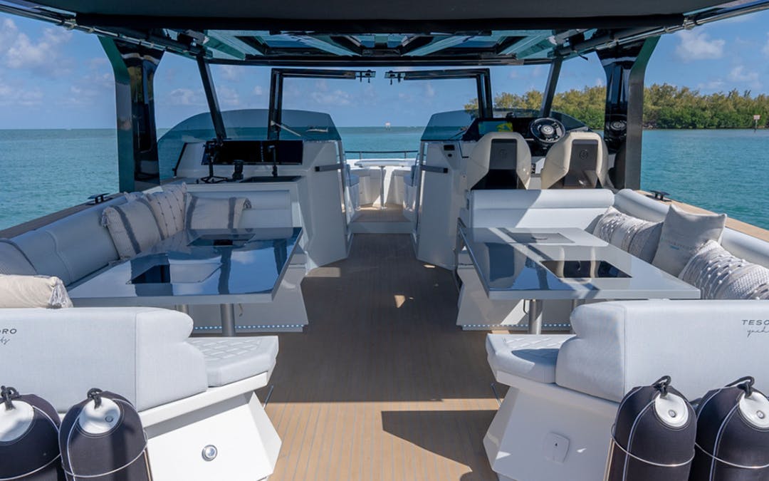 43 Tesoro luxury charter yacht - Island Gardens Marina, Mac Arthur Causeway, Miami, FL, USA