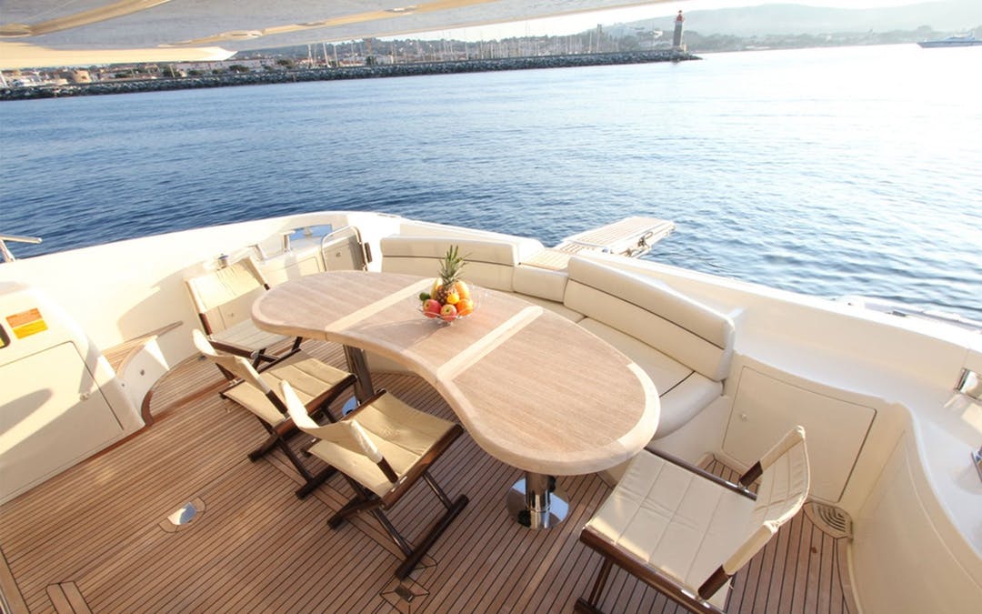 62 Azimut luxury charter yacht - Mýkonos, Greece