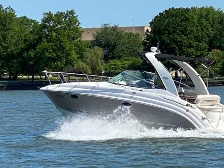 29 Chapparal luxury charter yacht - The Yards Marina, 4th Street Southeast, Washington, DC, USA