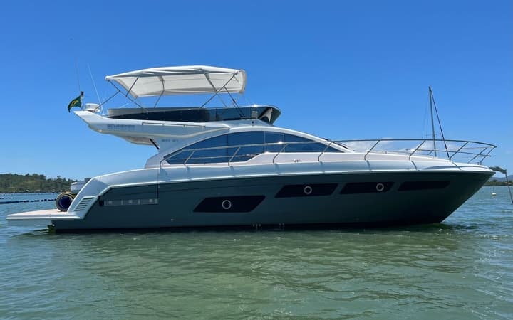 51 Schaefer luxury charter yacht - Rickenbacker Marina, Rickenbacker Causeway, Miami, FL, USA
