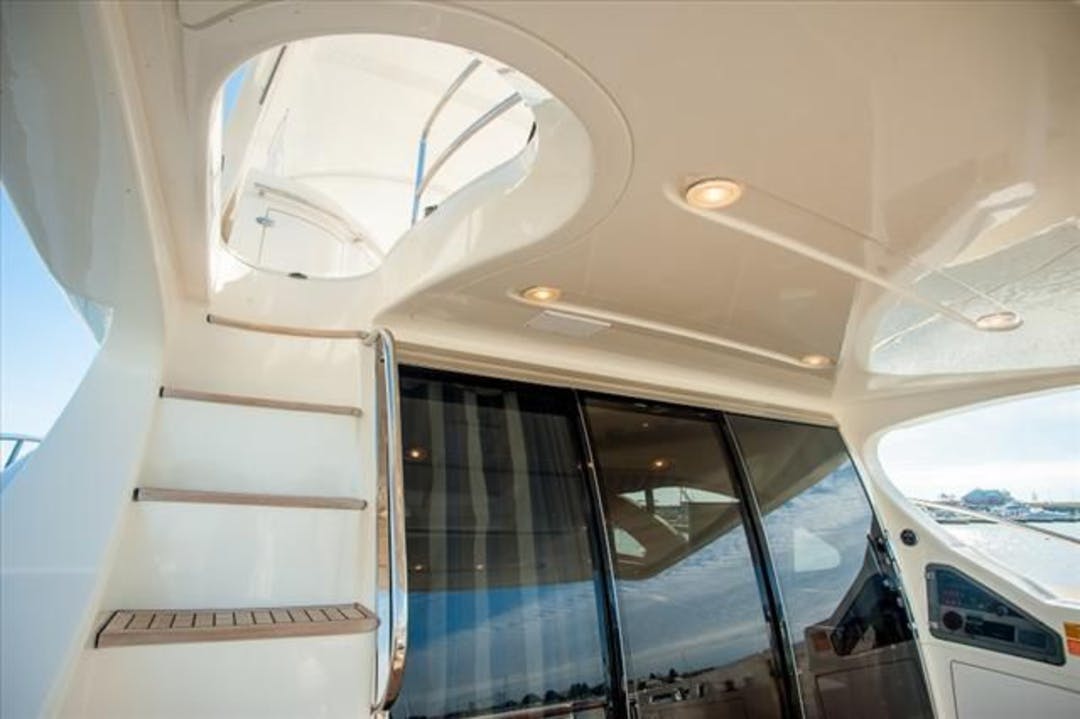 62 Azimut luxury charter yacht - Cabrillo Isle Marina | A Safe Harbor Marina, Harbor Island Drive, San Diego, CA, USA