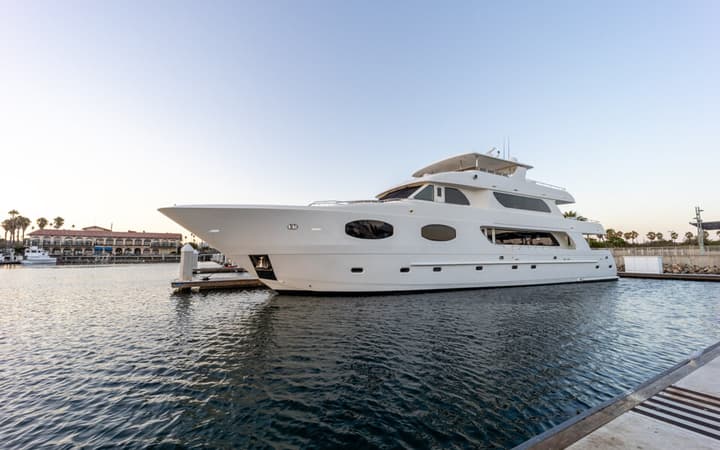120 TridDeck luxury charter yacht - Newport Beach, CA, USA